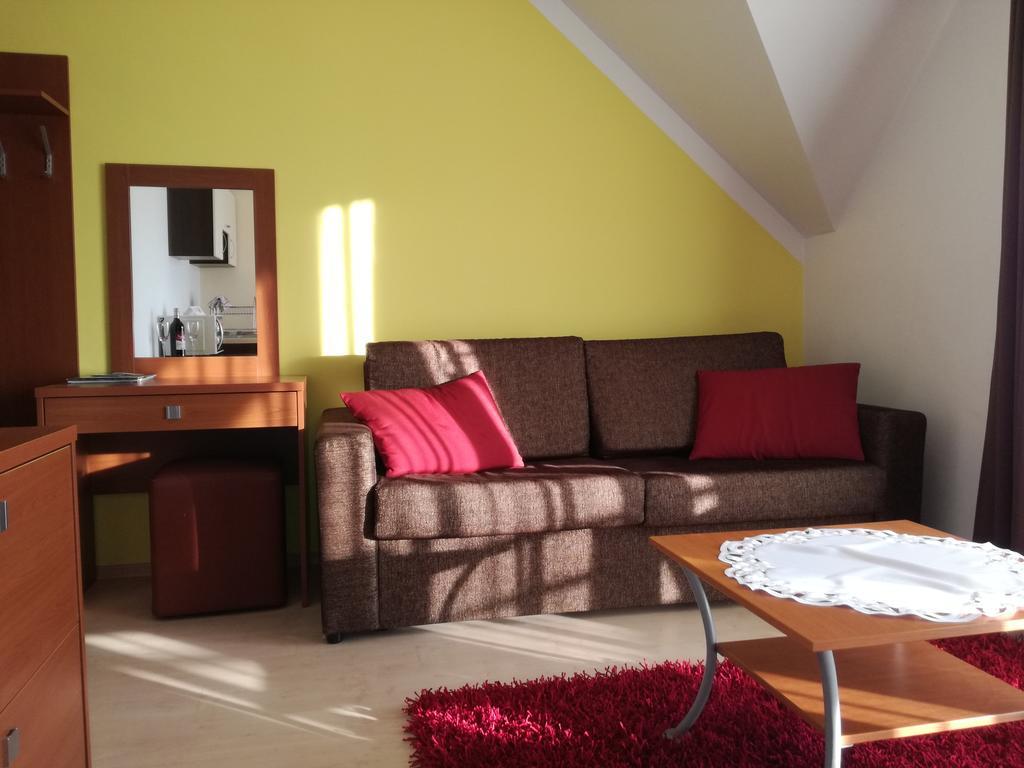 Bešeňová Luxury Apartment מראה חיצוני תמונה